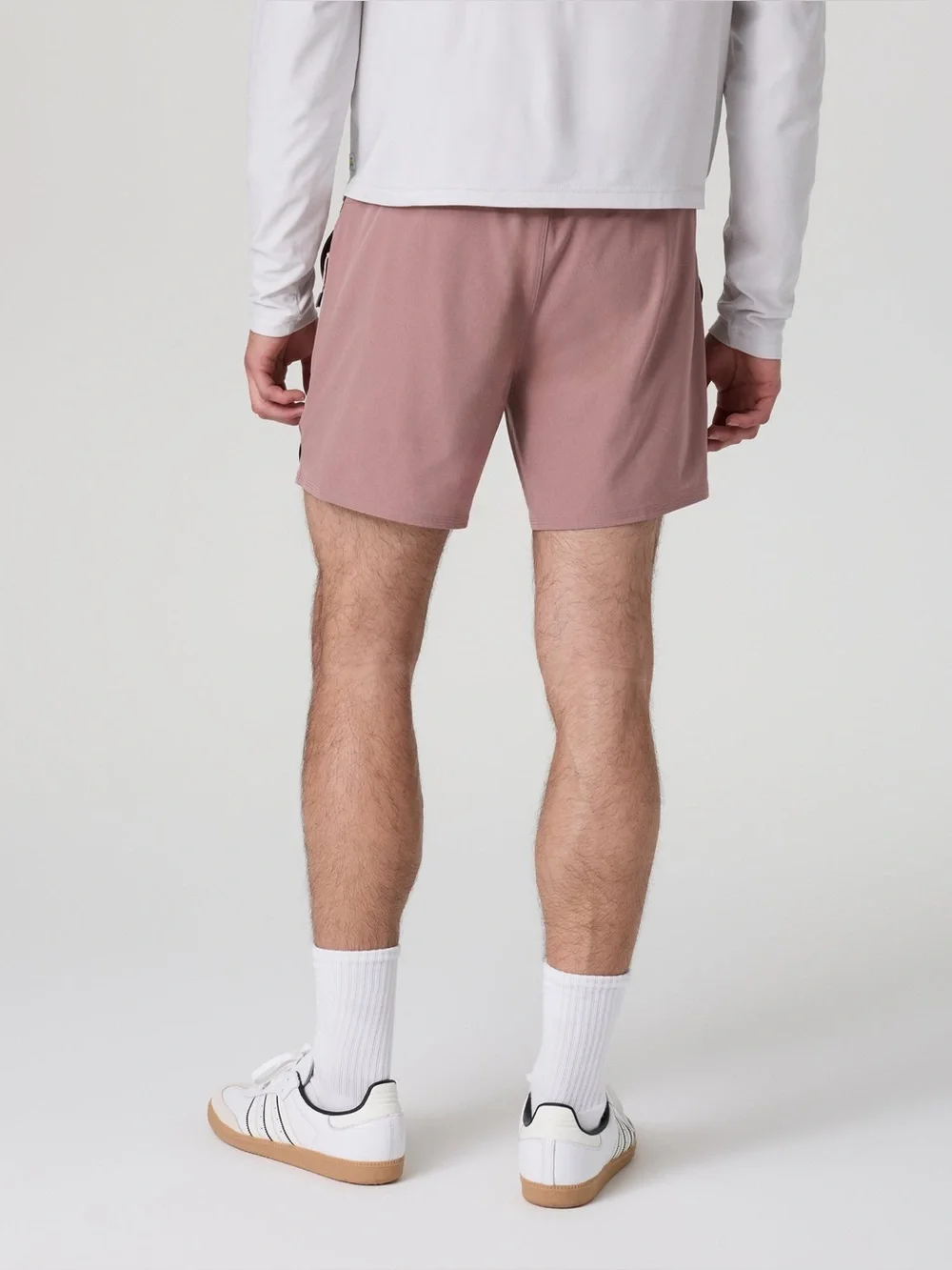 Vuori Men’s Unlined Maverick Volley Shorts in Zion Rose, Size Medium